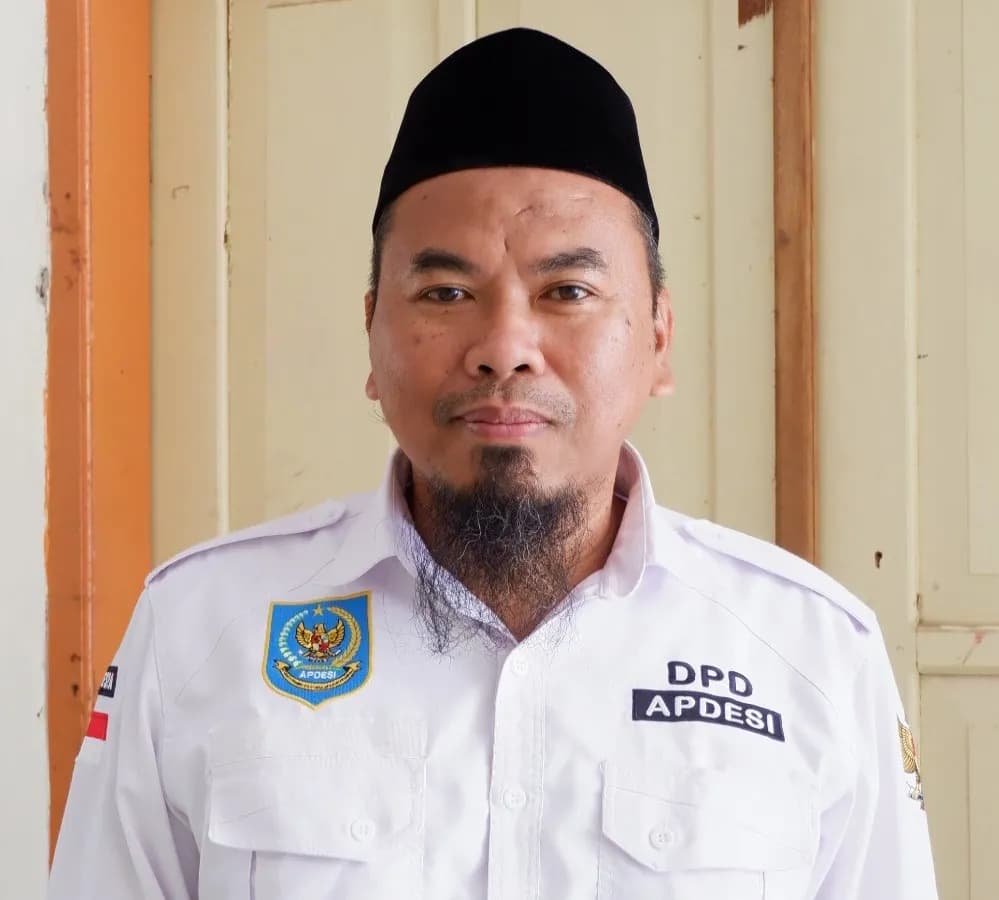 Kepala Desa Sapanang